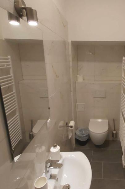 Cozy New Apartment Near Hannovermarkt เวียนนา ภายนอก รูปภาพ